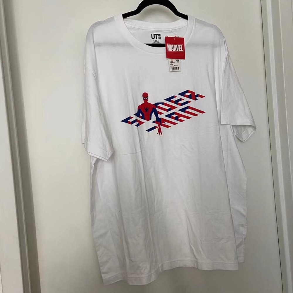 Men’s Uniqlo Marvel Essentials UT Spider Man Tee Size 3XL